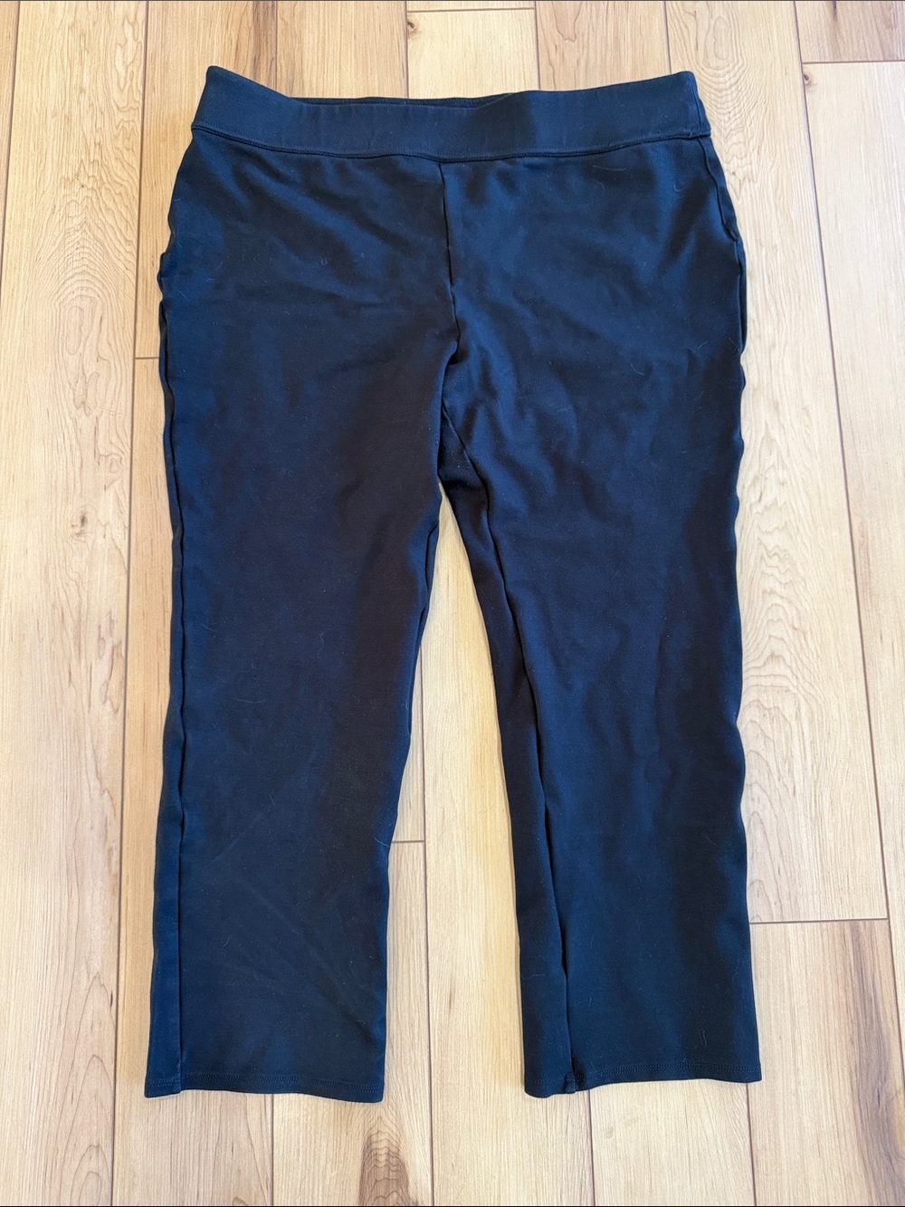 Soft Surroundings Black Capri Leggings with Wide Waistband